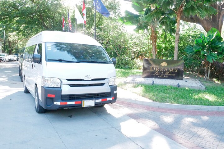 Private Transfer from Liberia Airport to Dreams Las Mareas - Photo 1 of 11